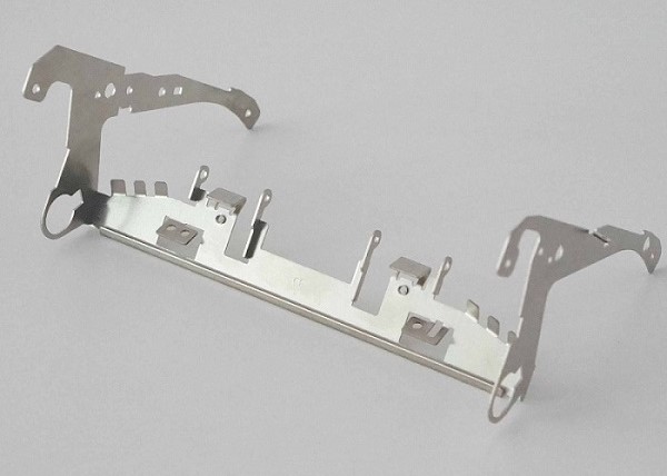 江西五金沖壓件加工廠，3類冷鉚模的常見問題及解決方法