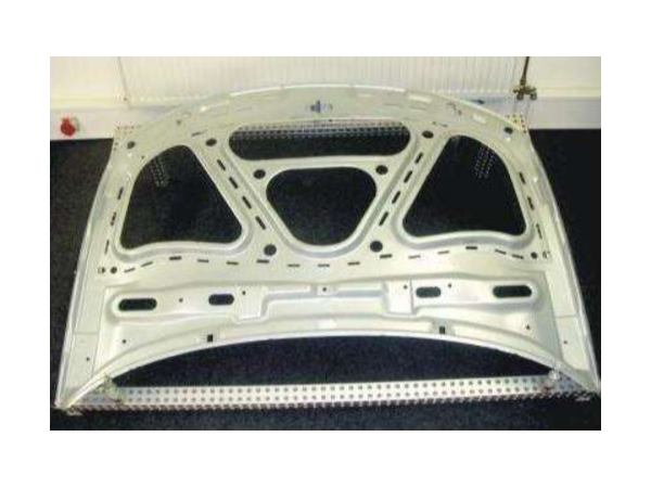 汽車金屬?zèng)_壓工藝如何使用沖壓油？