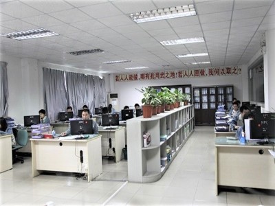 深圳五金沖壓件加工廠(chǎng)-五金模具安裝3