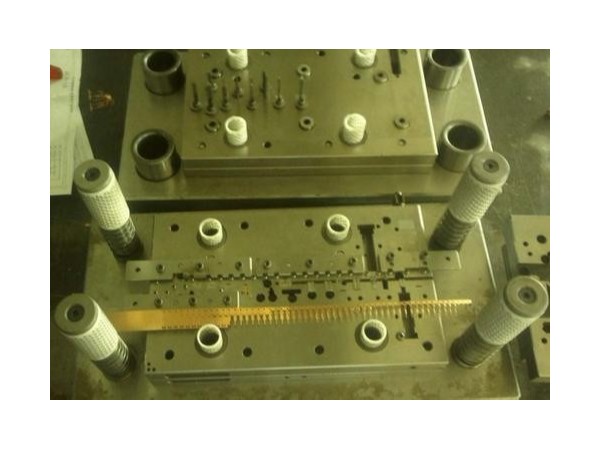 深圳五金沖壓模具加工如何報(bào)價(jià) 深圳五金沖壓模具加工如何報(bào)價(jià)