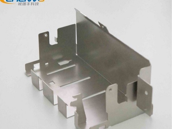 汕頭五金沖壓件加工廠，4種方法降低加工生產(chǎn)成本