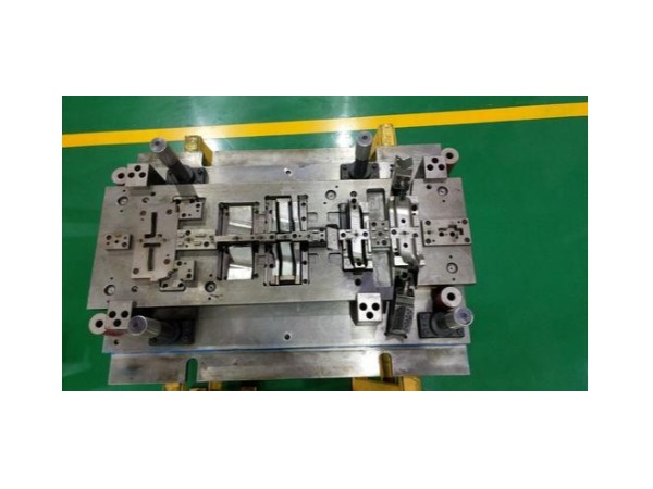 精密五金加工與五金沖壓模 精密五金加工與五金沖壓模